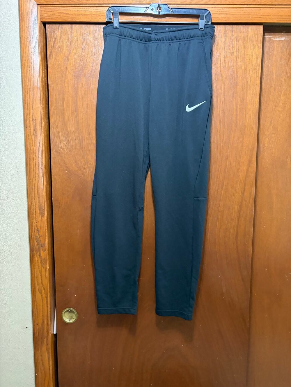 Nike Dri-FIT Black Tapered Jogger Pants Sweatpants Women's Medium Athletic